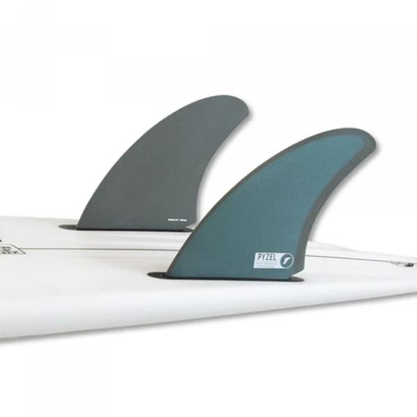 FUTURES Twin Fin Set Pyzel Bobcat Fiberglass